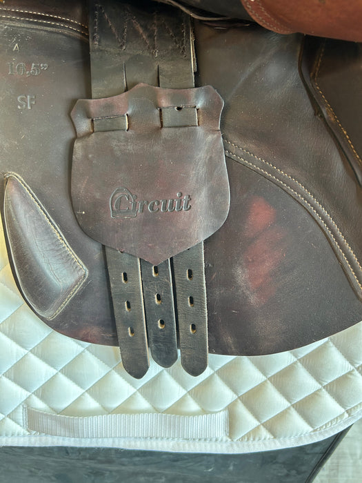 Used Dover Circuit Jump saddle- 16.5"