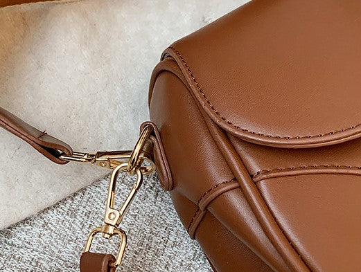 AWST Int'l Saddle Shoulder Handbag