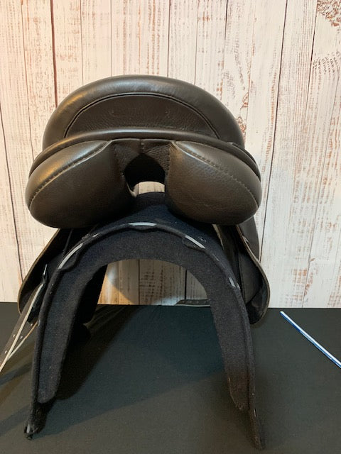 Used Black Country Tex Eventer Saddle - 17.5" Medium Tree - New Billets & Flock