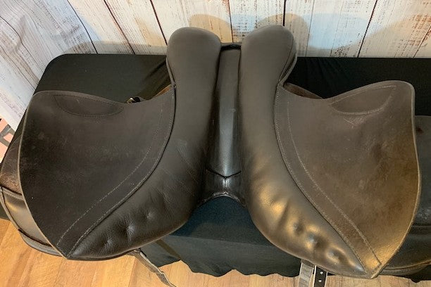 Used Black Country Tex Eventer Saddle - 17.5" Medium Tree - New Billets & Flock