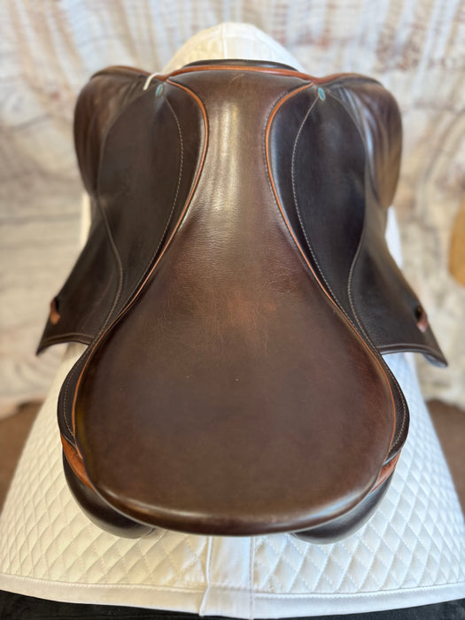 Used 16.5 County Solution Jump Saddle