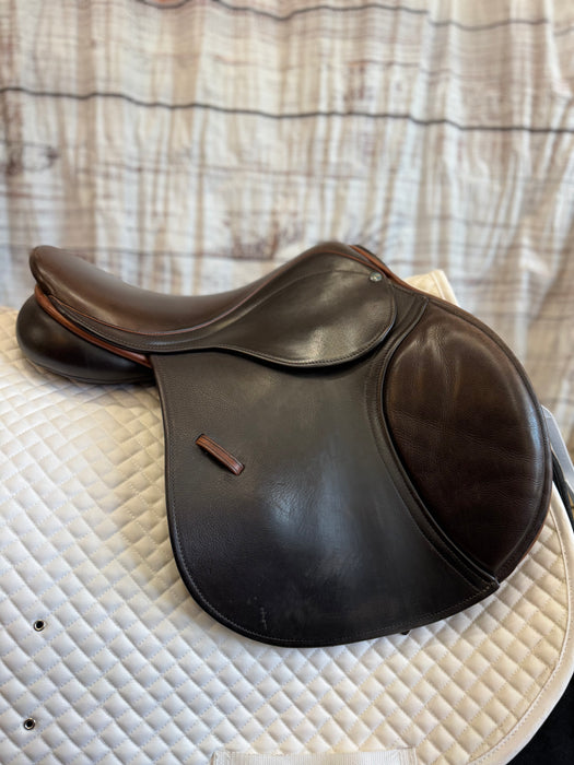 Used 16.5 County Solution Jump Saddle