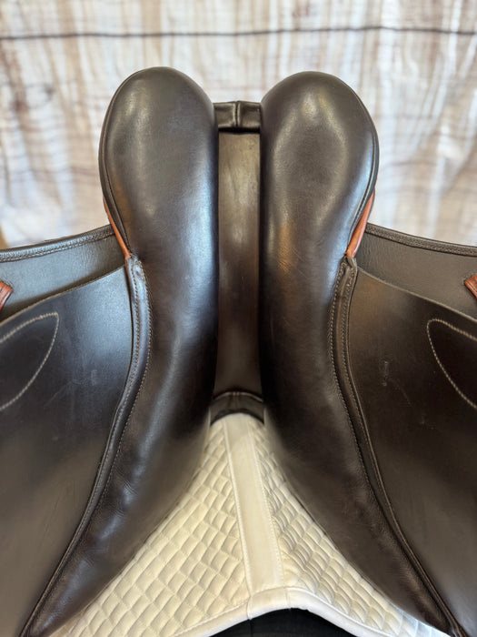 Used 16.5 County Solution Jump Saddle
