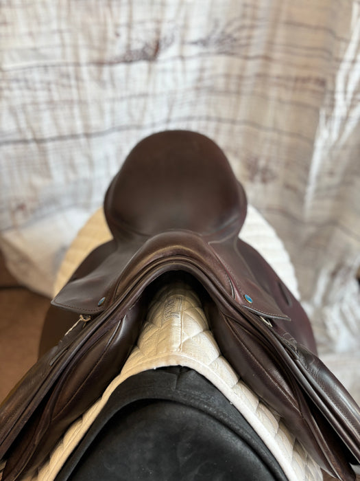County Innovation Jump Saddle 17.5” – High-Quality Used