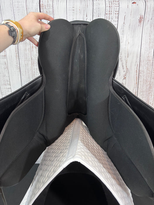 USED Syntack A/P Saddle