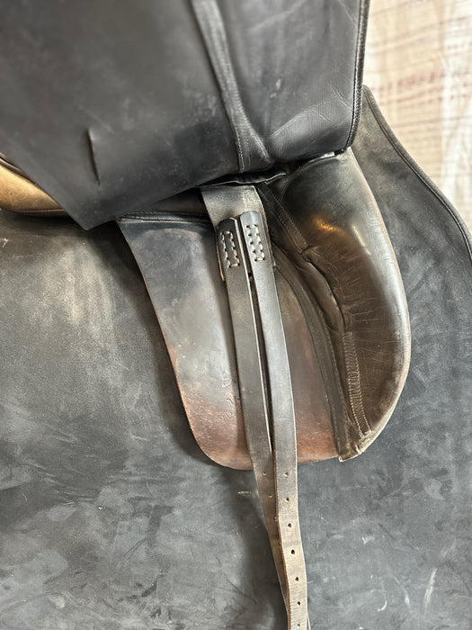 Used Albion Dressage Saddle