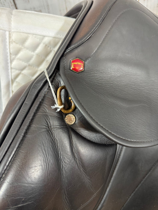 USED 18" Albion Monoflap Jump Saddle