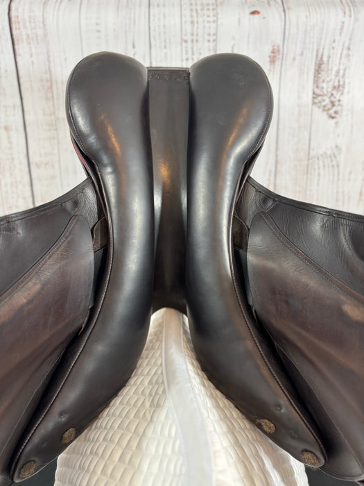 USED 18" Albion Monoflap Jump Saddle