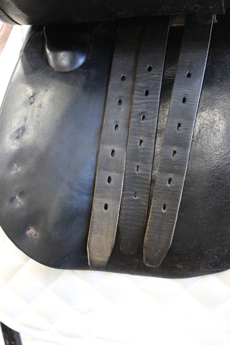 Used Courbette Dressage Saddle- 17"
