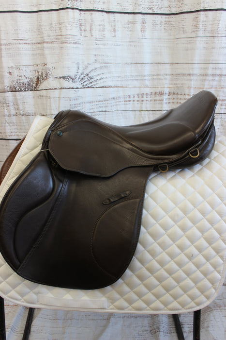 Used Stubben Genesis Deluxe All Purpose Saddle- 17.5