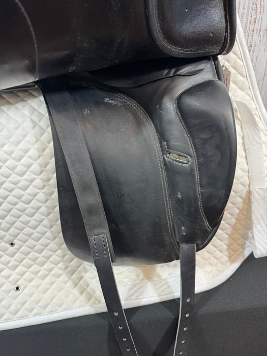 Used 2007 18" Prestige Optimax Dressage Saddle