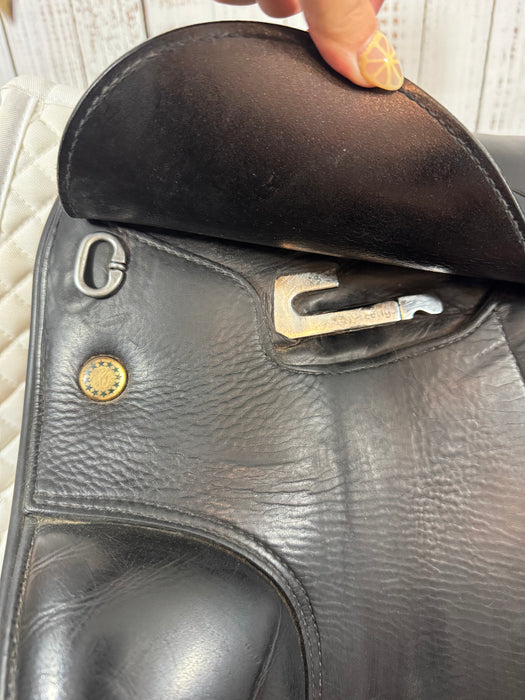 Used 2007 18" Prestige Optimax Dressage Saddle