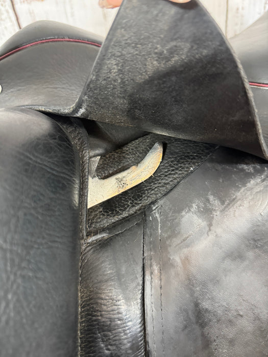 Used 18" Patrick Dressage Saddle