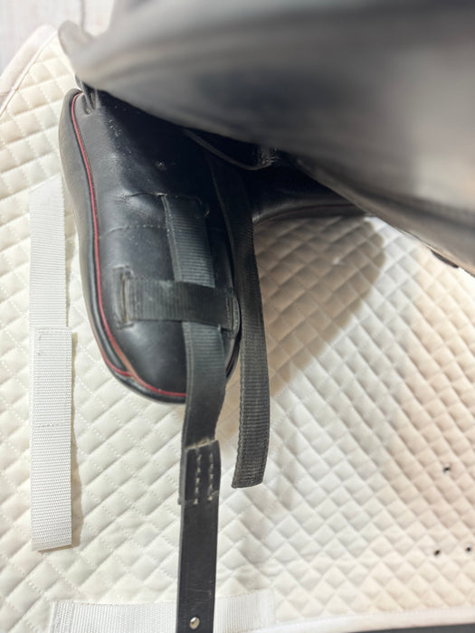 Used 18" Patrick Dressage Saddle