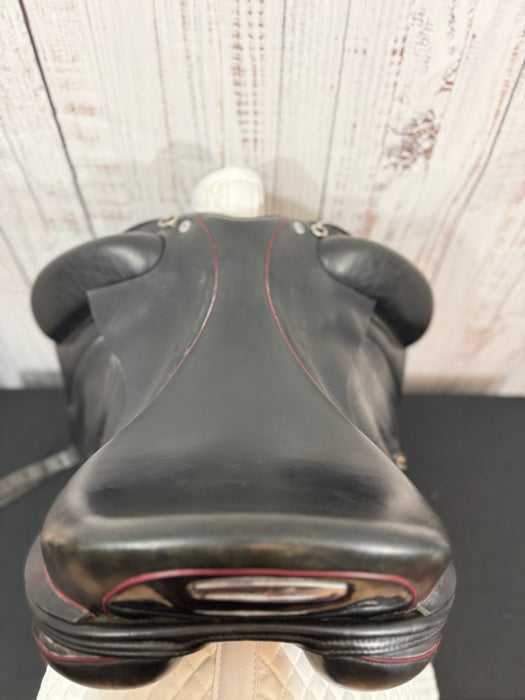 Used 18" Patrick Dressage Saddle