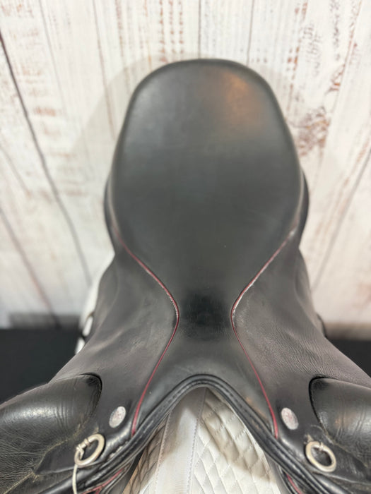 Used 18" Patrick Dressage Saddle