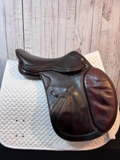 Used Royal Heritage Jump Saddle Adj