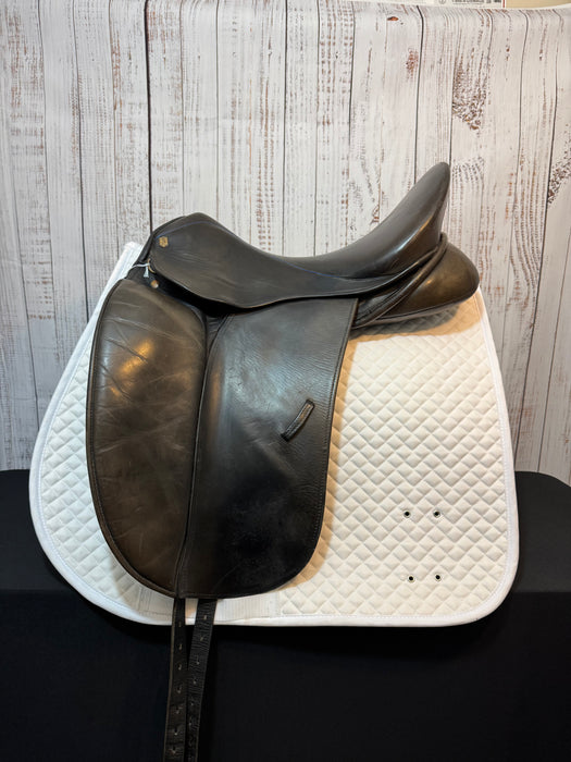 Used International Saddlery Dressage Saddle - 17.5" Medium Tree