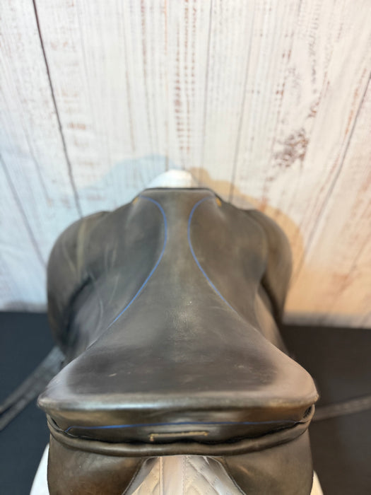 Used International Saddlery Dressage Saddle - 17.5" Medium Tree