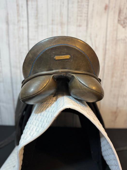 Used International Saddlery Dressage Saddle - 17.5" Medium Tree