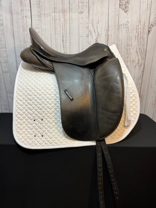 Used International Saddlery Dressage Saddle - 17.5" Medium Tree