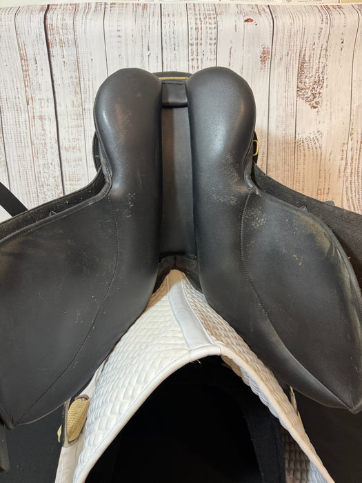 Used Wintec All Purpose Saddle - 17" Adjustable Tree