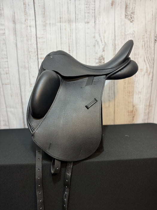 New 2025 County Epiphany Dressage Saddle - 17"