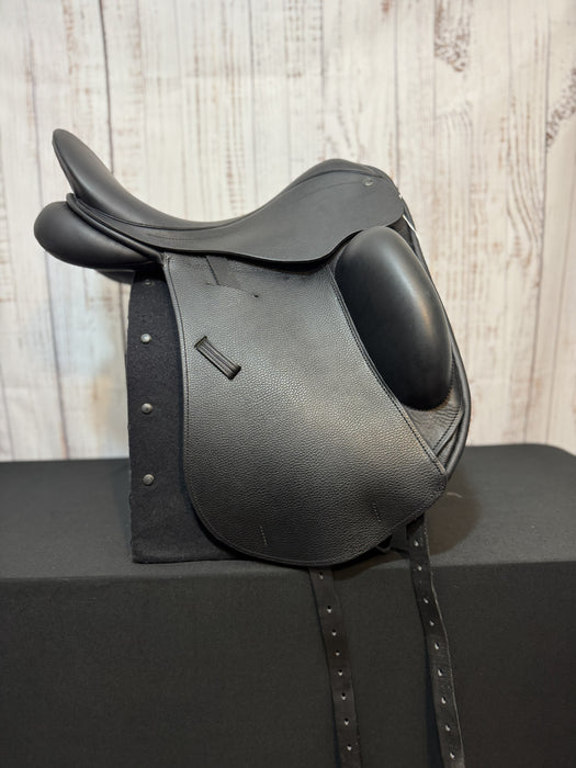 New 2025 County Epiphany Dressage Saddle - 17"