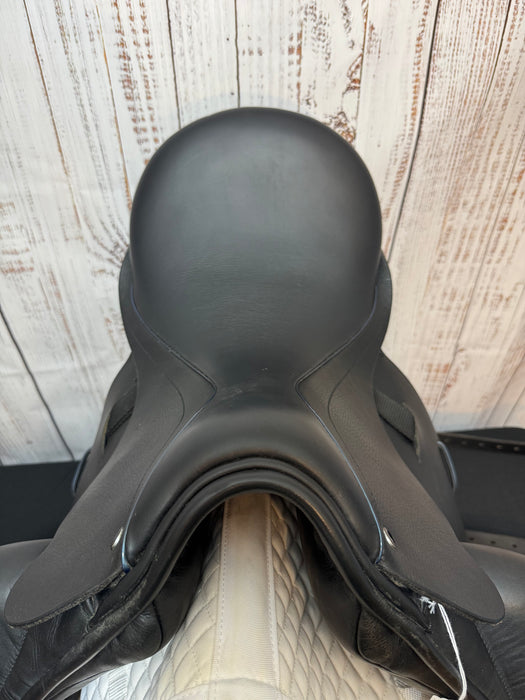 2022 16.5" County Epiphany dressage saddle