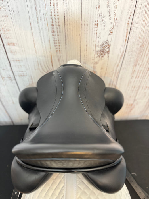 2022 16.5" County Epiphany dressage saddle