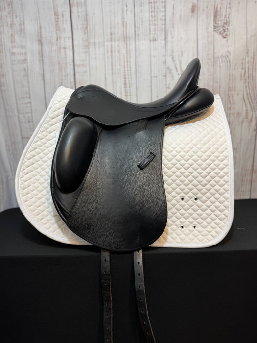 2022 16.5" County Epiphany dressage saddle