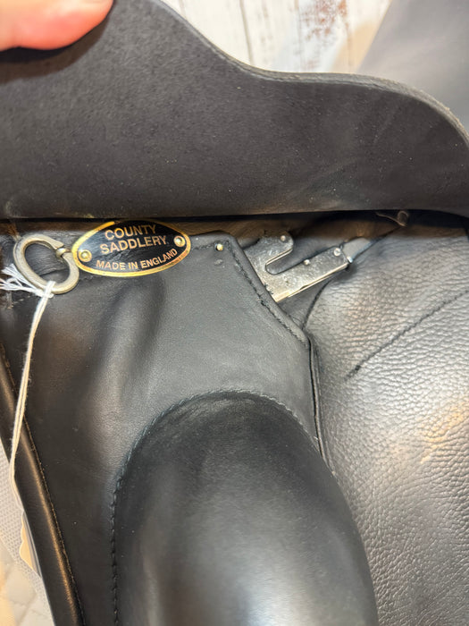 2022 16.5" County Epiphany dressage saddle