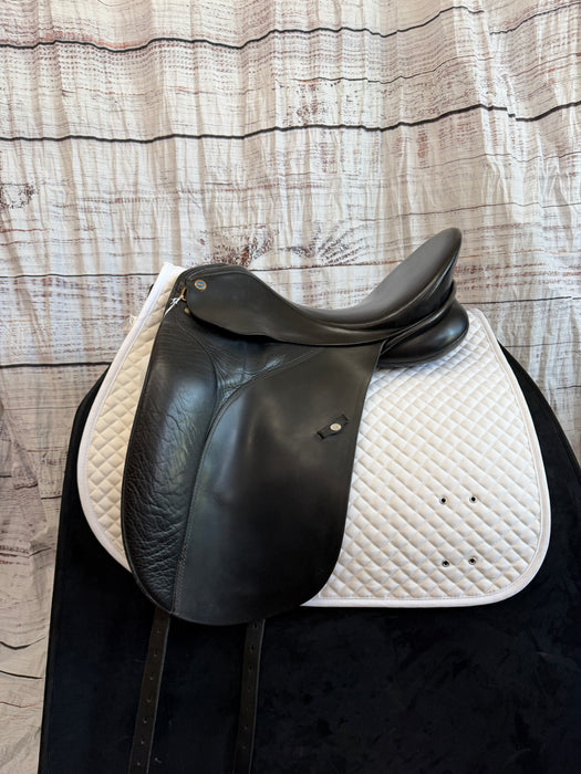 Sommer Novelle Dressage Saddle 17.5"