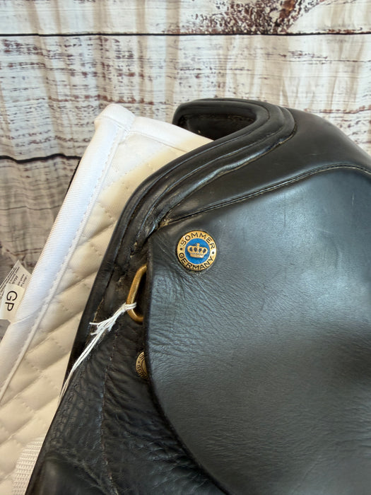Sommer Novelle Dressage Saddle 17.5"