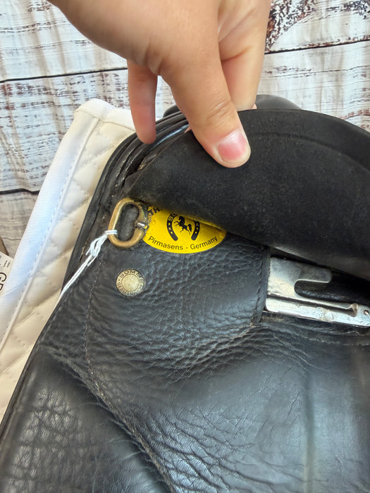 Sommer Novelle Dressage Saddle 17.5"