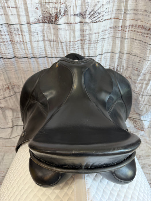 Sommer Novelle Dressage Saddle 17.5"