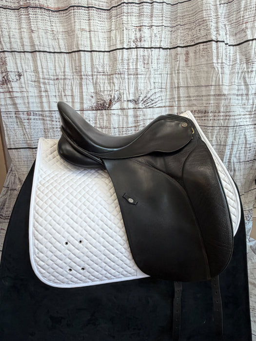 Sommer Novelle Dressage Saddle 17.5"