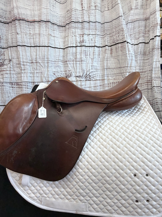 Ainsley Pro National 17" close contact saddle