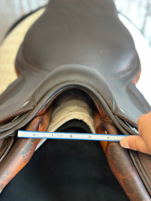 CWD 17.5 inch jump saddle SE02