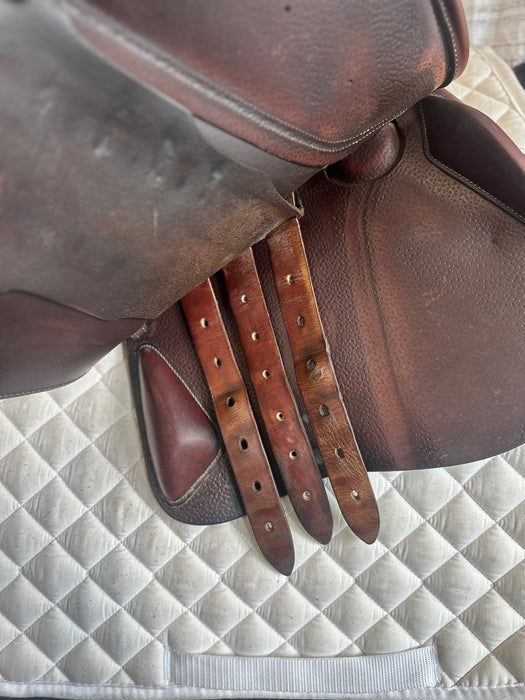 2014 Devoucoux jump saddle 17"