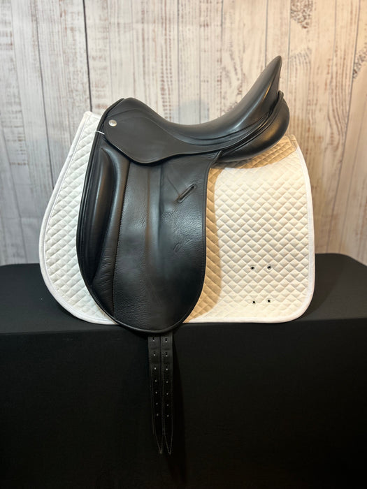Used 2013 Zaldi Classic Dressage Saddle 18" Wide