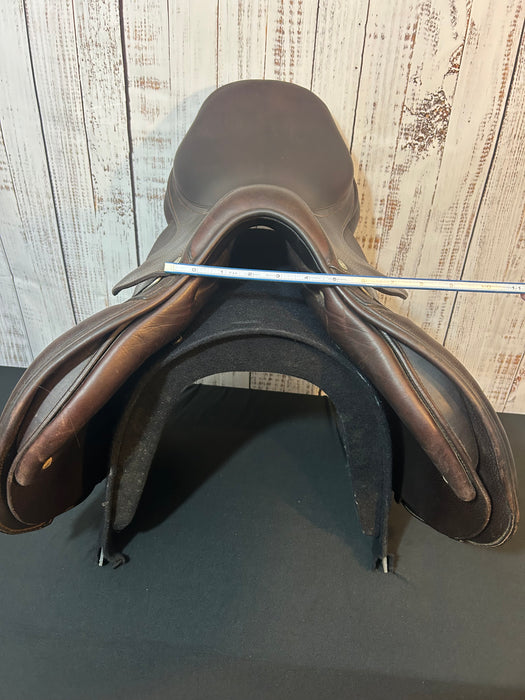 Used Antares Confort Jump Saddle 17"
