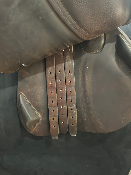Used Antares Confort Jump Saddle 17"