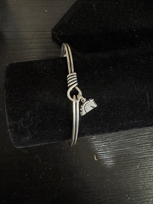 FT Bracelet - Wire Bangle