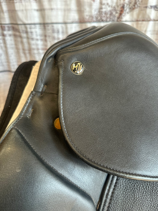 USED 18" M Toulouse Aachen Dressage Saddle + cover+ key