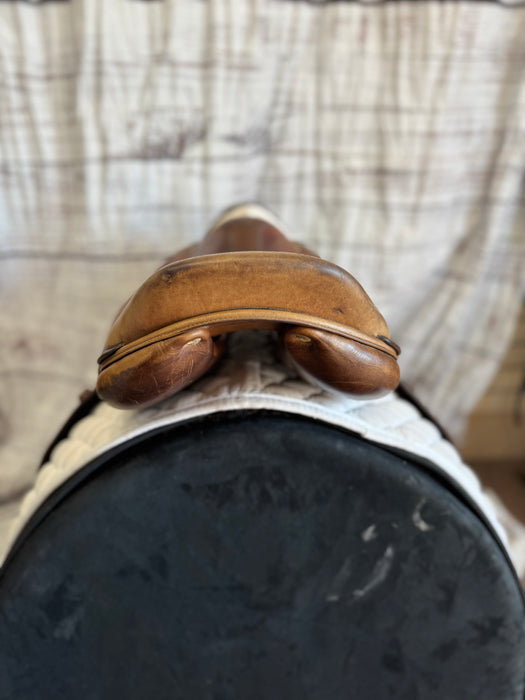 Used Del Carda Sellier Jump Saddle