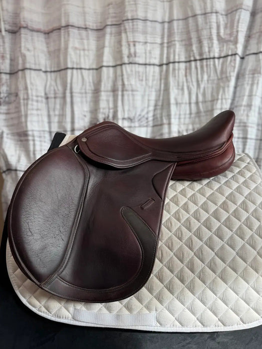 Used 18" Merida Jump Saddle
