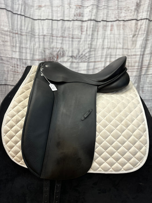 USED OTTO Schumacher Marienheide Dressage Saddle 17"