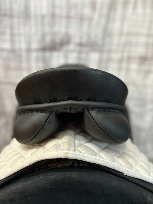 USED OTTO Schumacher Marienheide Dressage Saddle 17"