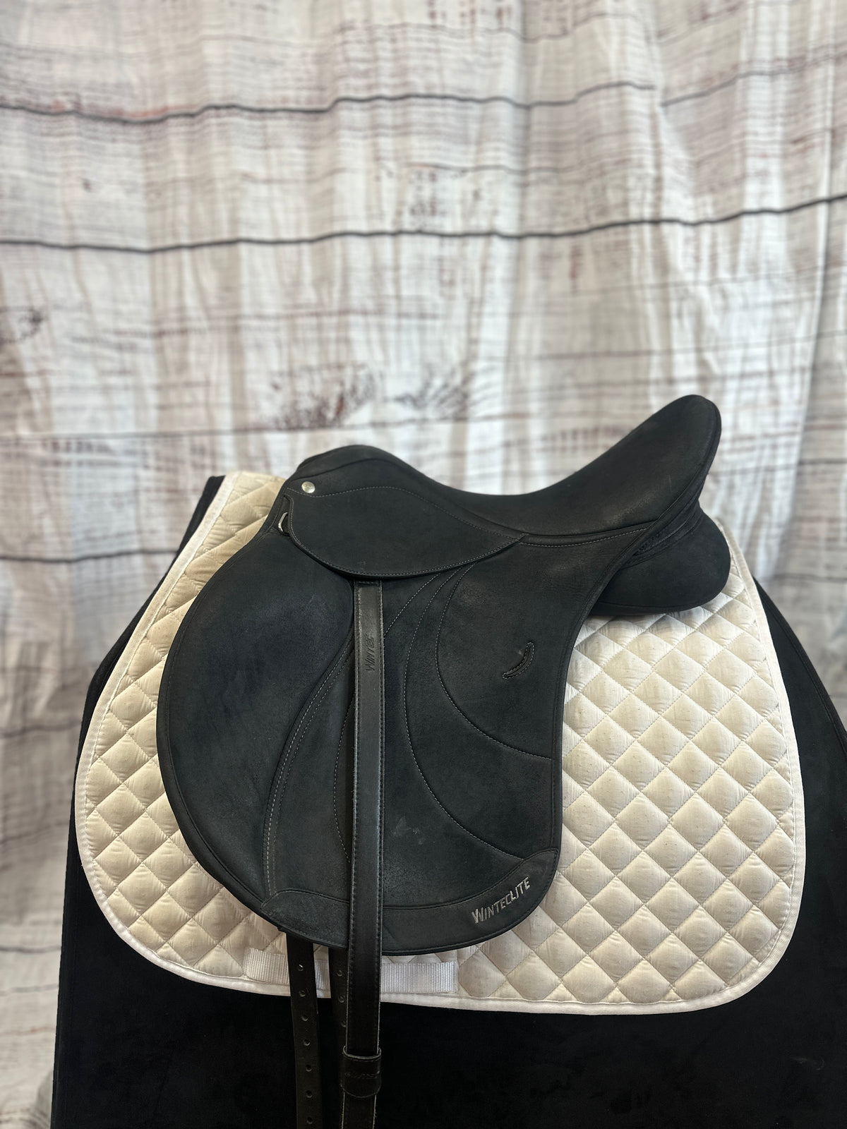 USED Wintec Lite All Purpose Deluxe Saddle — The Hitching Post Tack Shop